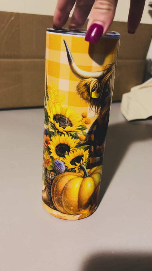 Highland Cow Tumbler 20oz